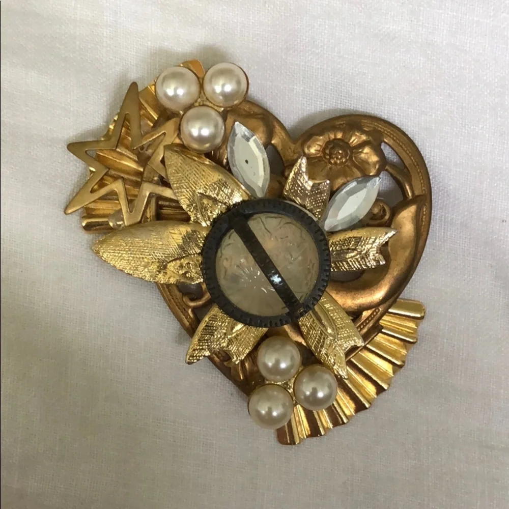 Vintage 80’s Handmade collage brooch HEART